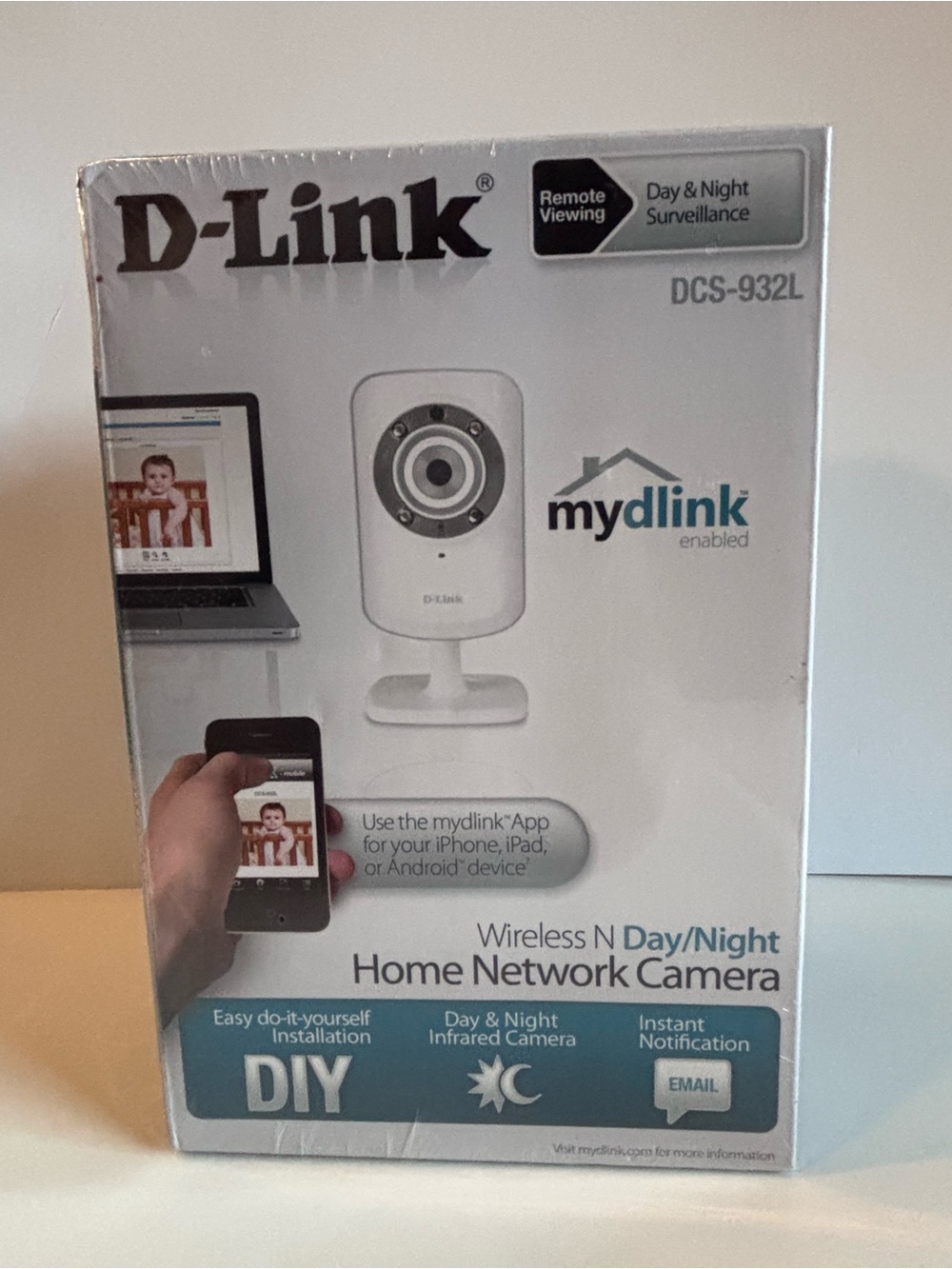 D-Link DCS-932L Wireless Network Camera Day/Night Baby Monitor Security NEW